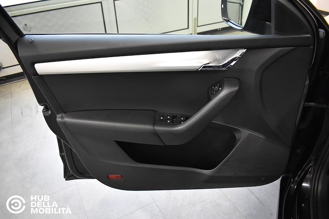 SKODA Octavia 1.5 DSG Wagon Executive G-Tec